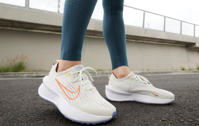 Baskets de running blanches pour femme de Modora.fr Baskets de running blanches pour femme de Modora.fr