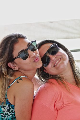Lunettes de soleil femme Guess 3